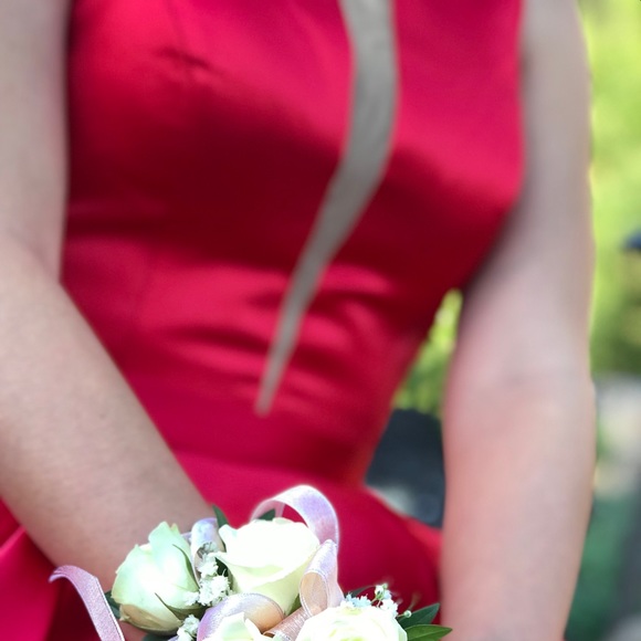 sherri hill, short, red, satin dress with pockets - Picture 2 of 4